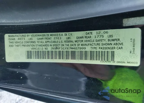 2007 Volkswagen New Beetle 2.5 z USA, uszkodzony, nr VIN 3VWRF31YX7M407999